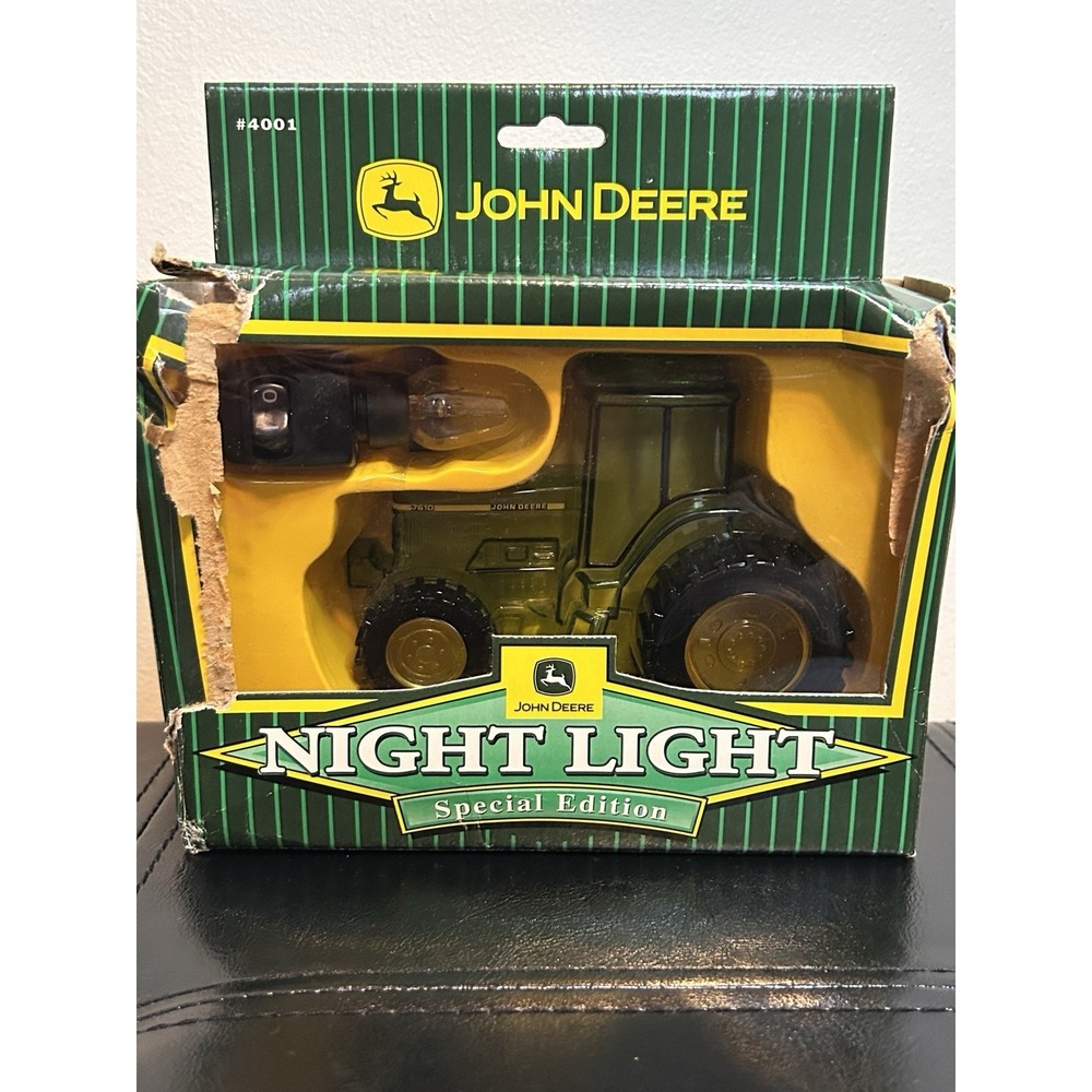Vintage John Deere Model A Night Light  New Never Used, Box Is Damaged